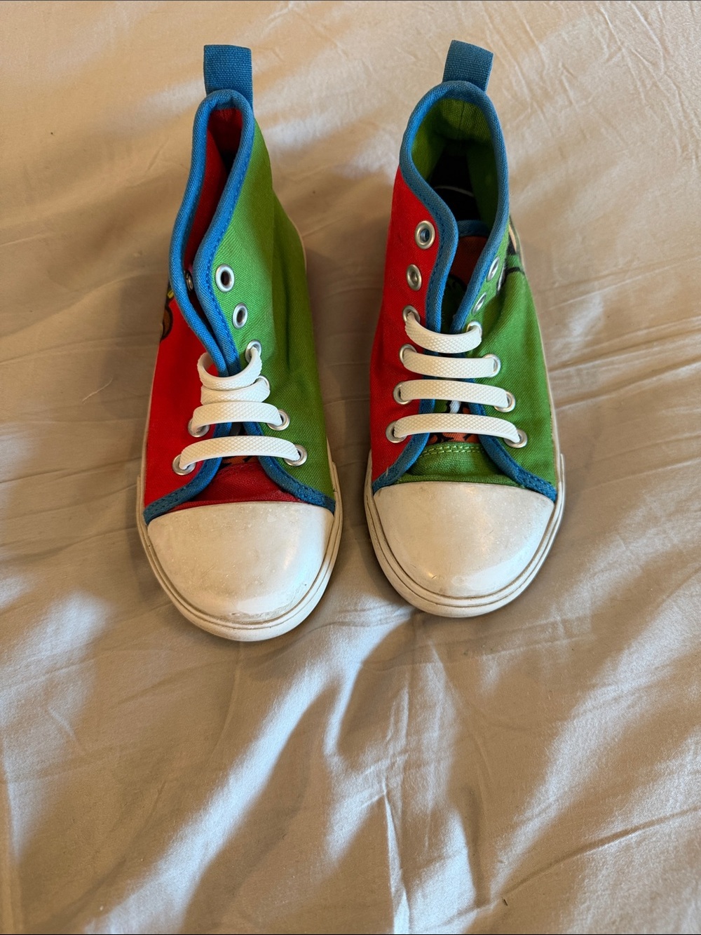 Kids Super Mario Two-Tone Canvas Sneakers - Green & Red